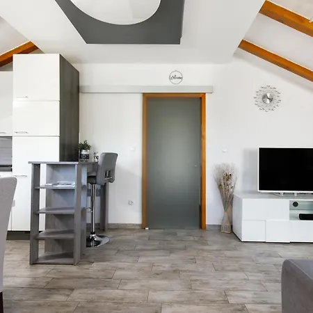 Stina Apartment